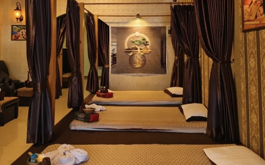 Inside the shop, private rooms